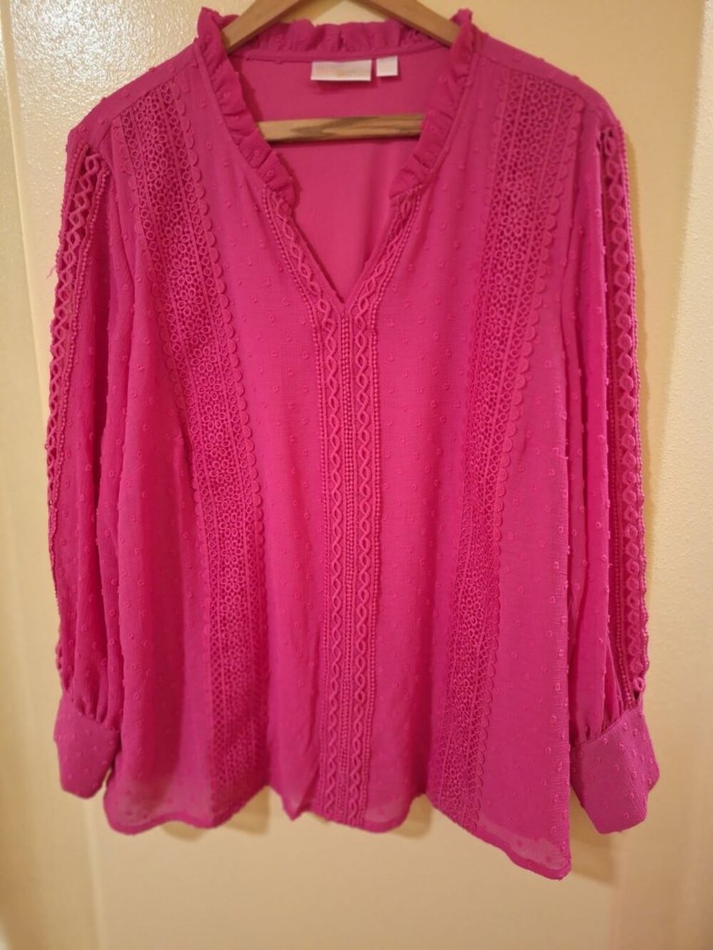 Kim Gravel - Belle Fushia Textured & Lace Trimmed V-Neck Cuffed Blouse 1X